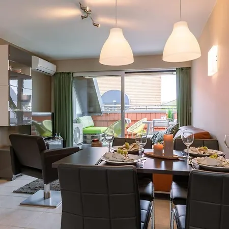 Huswell - The Perfect Getaway Family With Terrace Daire *